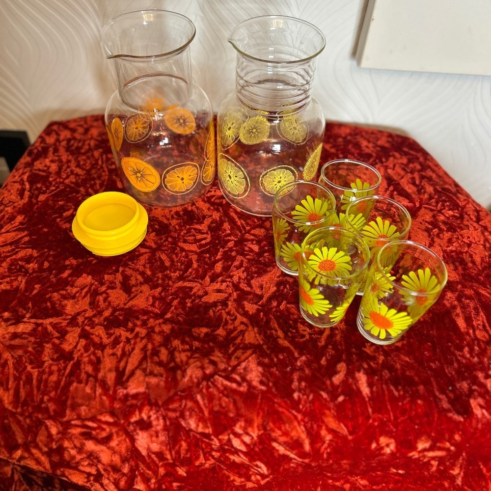 Pyrex Glass Pitcher and Tumbler Set